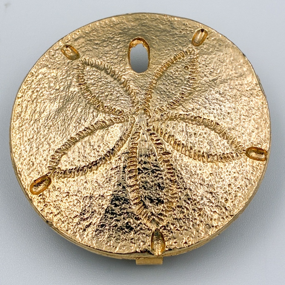 Gold-Tone Sand Dollar Brooch Pin Collectible Vintage Fashion Jewelry